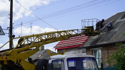 Окупанти обстріляли Мерефу: одну з трьох ракет збила ППО Окупанти обстріляли Мерефу: одну з трьох ракет збила ППО