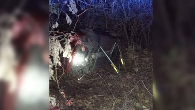 У Старих Кодаках рятувальники вилучили водія в понівеченого автомобіля У Старих Кодаках рятувальники вилучили водія в понівеченого автомобіля