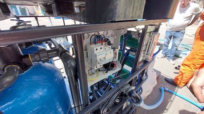 48 тонн чистої води за добу. Волонтери з Одеси обладнали системами очищення свердловину у Миколаєві 48 тонн чистої води за добу. Волонтери з Одеси обладнали системами очищення свердловину у Миколаєві