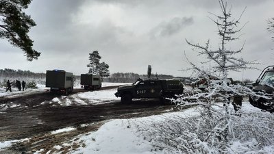 Спецоперація "Полісся": на кордоні із Білоруссю на Волині відбулися навчання із залученням авіації Спецоперація "Полісся": на кордоні із Білоруссю на Волині відбулися навчання із залученням авіації