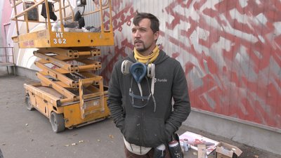 Художник з Харкова розповів про свій стінопис, який створив у Дніпрі Художник з Харкова розповів про свій стінопис, який створив у Дніпрі