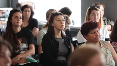 Зустріч з учасниками, які пройшли необхідну підготовку для роботи асистентами дитини