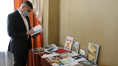 З бюджету Миколаєва виділять гроші на підтримку видань місцевих авторів З бюджету Миколаєва виділять гроші на підтримку видань місцевих авторів