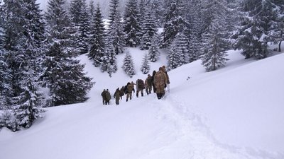 Курсанти Одеської військової академії тренуються в Карпатах Курсанти Одеської військової академії тренуються в Карпатах