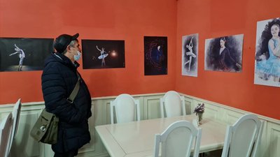 Фотофіксація театрального мистецтва. У кропивницькому театральному кафе відкрили виставку Фотофіксація театрального мистецтва. У кропивницькому театральному кафе відкрили виставку