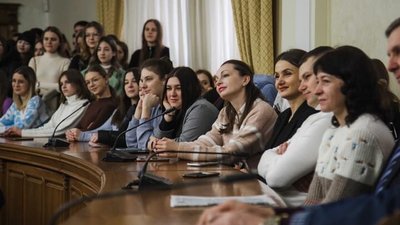 Говорили про війну та мотивацію: тернопільські студенти зустрілися з "Пташкою"
