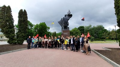 У Тернополі вшанували пам’ять загиблих за Україну У Тернополі вшанували пам’ять загиблих за Україну