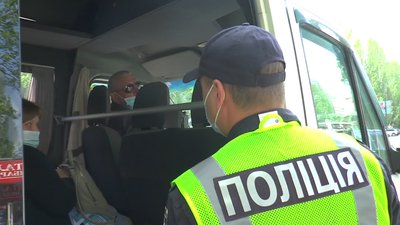 26 порушень за дві доби: миколаївські патрульні поновили перевірки громадського транспорту 26 порушень за дві доби: миколаївські патрульні поновили перевірки громадського транспорту