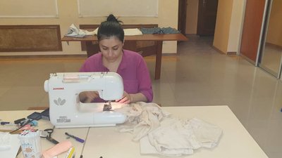 "Urba vastasınen halqımnıñ tarihını añlatam", — Qırımdan dizayncı qırımtatar nağışları aqqında "Urba vastasınen halqımnıñ tarihını añlatam", — Qırımdan dizayncı qırımtatar nağışları aqqında