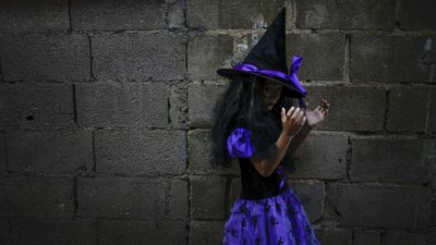 Відьми TikTok збираються начаклувати перемогу Байдена на виборах у США