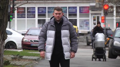Денис разом із колегами виконував 115 операцій на добу. Денис разом із колегами виконував 115 операцій на добу.