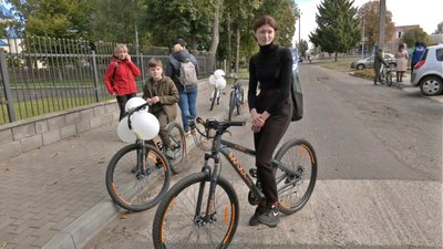 "Крути педалі": на Волині відбувся велозаїзд на підтримку переселенців "Крути педалі": на Волині відбувся велозаїзд на підтримку переселенців