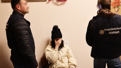 Затримання підозрюваної у спробі продати дитину