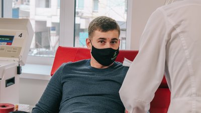 У Черкасах донори здавали кров для "сонячних" дітей
