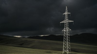 Внаслідок буревію на Кіровоградщині знеструмлені високовольтні лінії в п'яти районах
