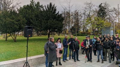 У Миколаєві люди вийшли на мітинг проти примусової вакцинації