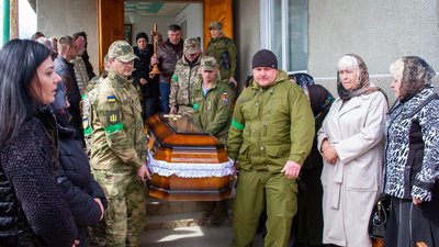На Тернопільщині попрощалися з двома бійцями