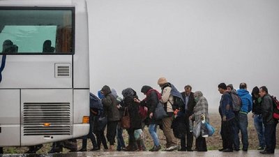 Потрібен автобус. Прикарпатська волонтерка просить допомогти вивезти 50 жінок із дітьми з Миколаєва