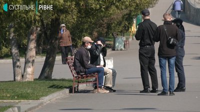 Питання - відповідь: поліція пояснила основне про карантин та нові обмеження