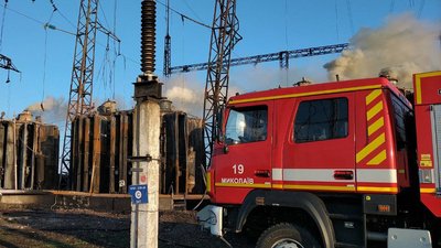 На Миколаївщині сталися три пожежі через обстріли На Миколаївщині сталися три пожежі через обстріли