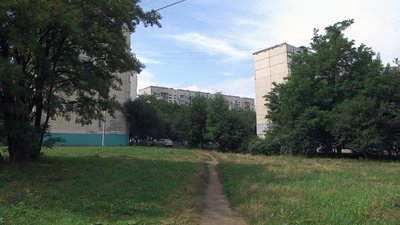 Десятиповерхівка у дворі. У Чернівцях жителі мікрорайону виступають проти забудови