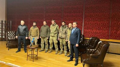 "Він не очікував цього повернення" — сестра командира морпіхів про його стан після полону "Він не очікував цього повернення" — сестра командира морпіхів про його стан після полону