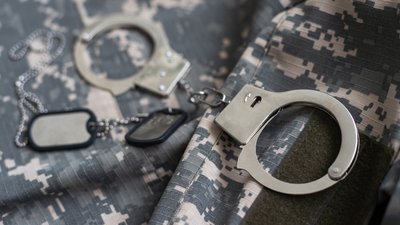У Чернігові дали довічне військовому, який розстріляв своїх побратимів