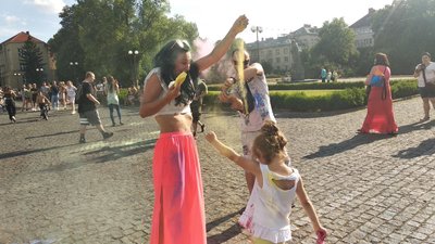 День молоді відзначають на площі Народній в Ужгороді День молоді відзначають на площі Народній в Ужгороді