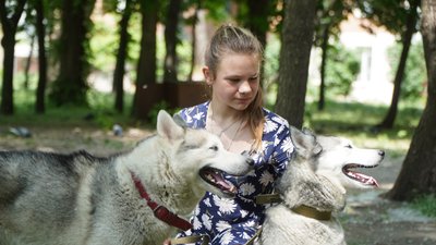 “Хочу швидше повернутися додому”. 11-річна Стефанія евакуювалася з Рубіжного до Дніпра “Хочу швидше повернутися додому”. 11-річна Стефанія евакуювалася з Рубіжного до Дніпра