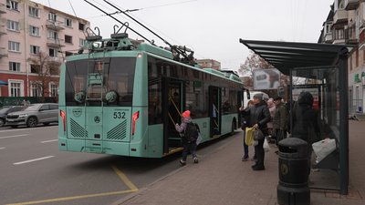 Проїзд у Чернігові здорожчає з жовтня 2026 року, скільки білет в тролейбусі, автобусі