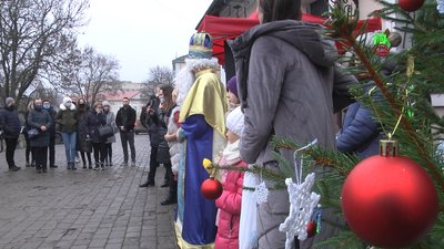 Для онкохворої волинянки на ярмарку зібрали 35 тисяч гривень