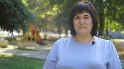 "Хочу жити тут". Підліток на протезі з Харківщини відновлюється після обстрілу "Хочу жити тут". Підліток на протезі з Харківщини відновлюється після обстрілу