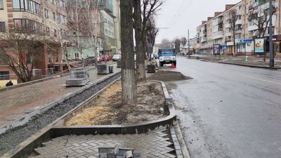 У Луцьку відновили ремонт проспекту Волі. Чи будуть його знову перекривати У Луцьку відновили ремонт проспекту Волі. Чи будуть його знову перекривати