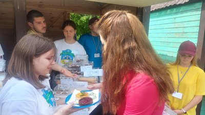 У Хмельницькому відбувся ярмарок молодіжного підприємництва У Хмельницькому відбувся ярмарок молодіжного підприємництва