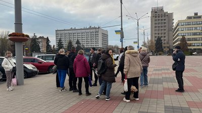 Протест біля ОДА Запоріжжя перегляд графіків відключень