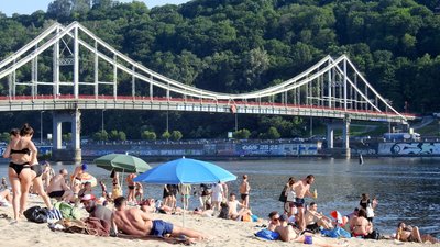 Спосіб шкіри захиститись від сонячних опіків і перетворення холестерину на вітамін D. Що варто знати про засмагу