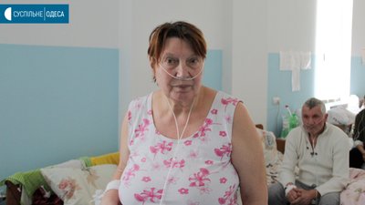 "Всі у важкому стані". Репортаж з "ковідного" відділення одеської лікарні "Всі у важкому стані". Репортаж з "ковідного" відділення одеської лікарні