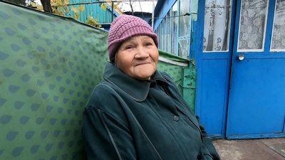 "Я навіть не знаю, як ми будемо зимувати". На Запоріжжі окупанти зруйнували будинок, який родина будувала півстоліття