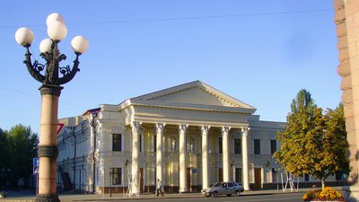 Без приставки "російський". Миколаївські депутати схвалили перейменування театру