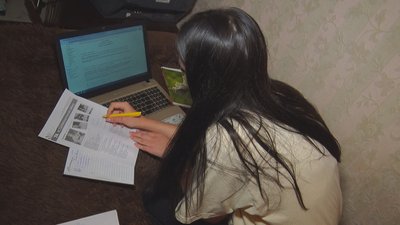 Навчаються дистанційно, з гуртожитку не виселяють: студенти у червоній зоні карантину