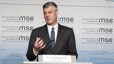 Президента Косова допитали у Гаазі