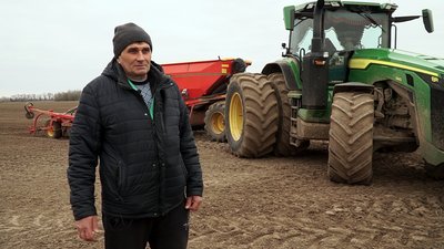 "Збільшили площі посіву сої, зменшили посів кукурудзи": що впливає на роботу фермерів та з якими проблемами стикаються "Збільшили площі посіву сої, зменшили посів кукурудзи": що впливає на роботу фермерів та з якими проблемами стикаються