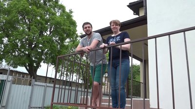 Переселенка Юлія Василенко, яка оселилася на Житомирщині, мріє відновити у Маріуполі бібліотеку