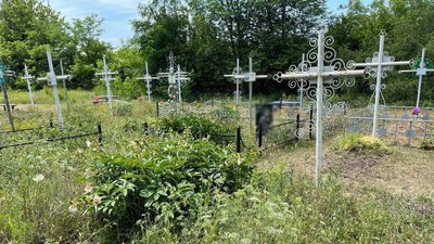 Хотів заробити: на Черкащині раніше судимий чоловік осквернив могилу Хотів заробити: на Черкащині раніше судимий чоловік осквернив могилу