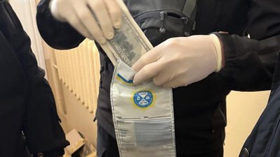 5 тисяч доларів за оформлення інвалідності