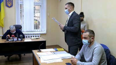 У рівненському суді розглядають відсторонення від посади головлікаря "екстренки" У рівненському суді розглядають відсторонення від посади головлікаря "екстренки"