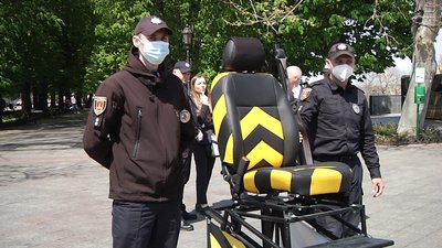 "Пристібайся – не жахайся": у центрі Одеси з'явився симулятор ДТП