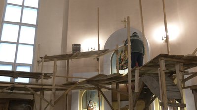 У Тернополі встановлюють найбільшу в Україні шопку