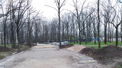У Миколаєві призупинили реконструкцію скверу