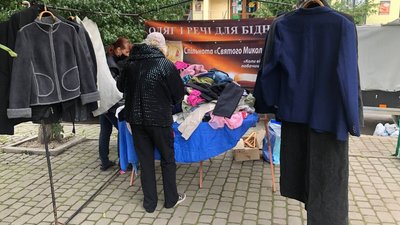 У Франківську розгорнули ринок для людей у скруті